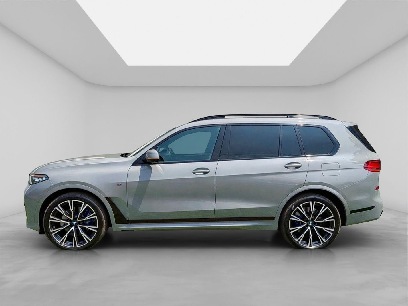 2022 BMW X7 M50i V8 Biturbo 4x4 At