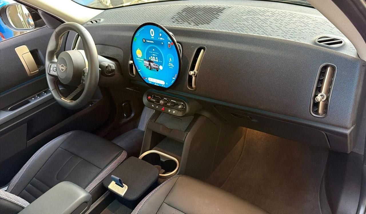 2024 MINI Countryman Countryman PHEV All4 At