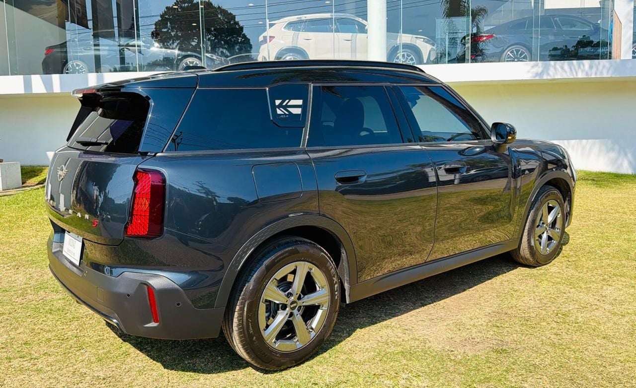 2024 MINI Countryman Countryman PHEV All4 At