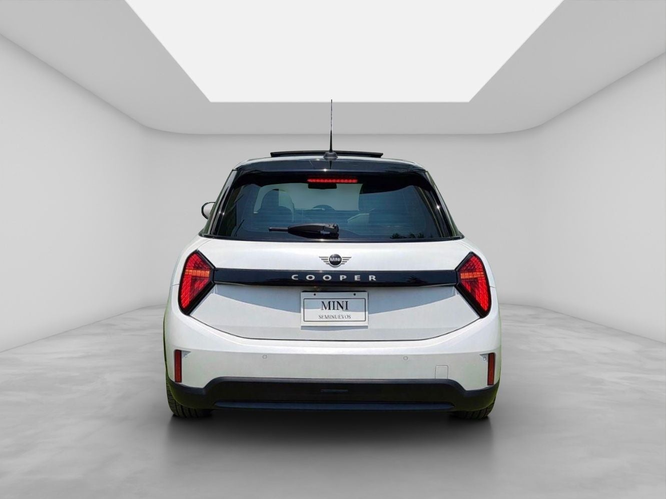 2025 MINI Cooper 1.5 Classic 5 Puertas At