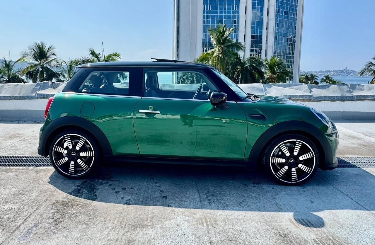 2024 MINI Cooper 1.5 Classic 3 Puertas At