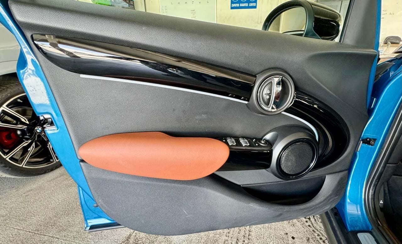 2023 MINI Cooper S Classic 5 Puertas At