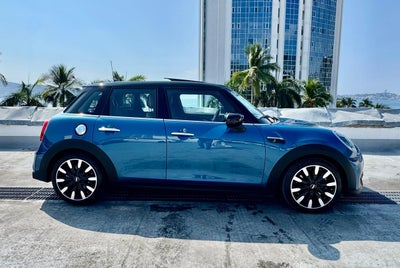 2023 MINI Cooper S Classic 5 Puertas At