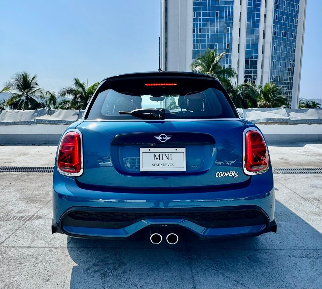 2023 MINI Cooper S Classic 5 Puertas At