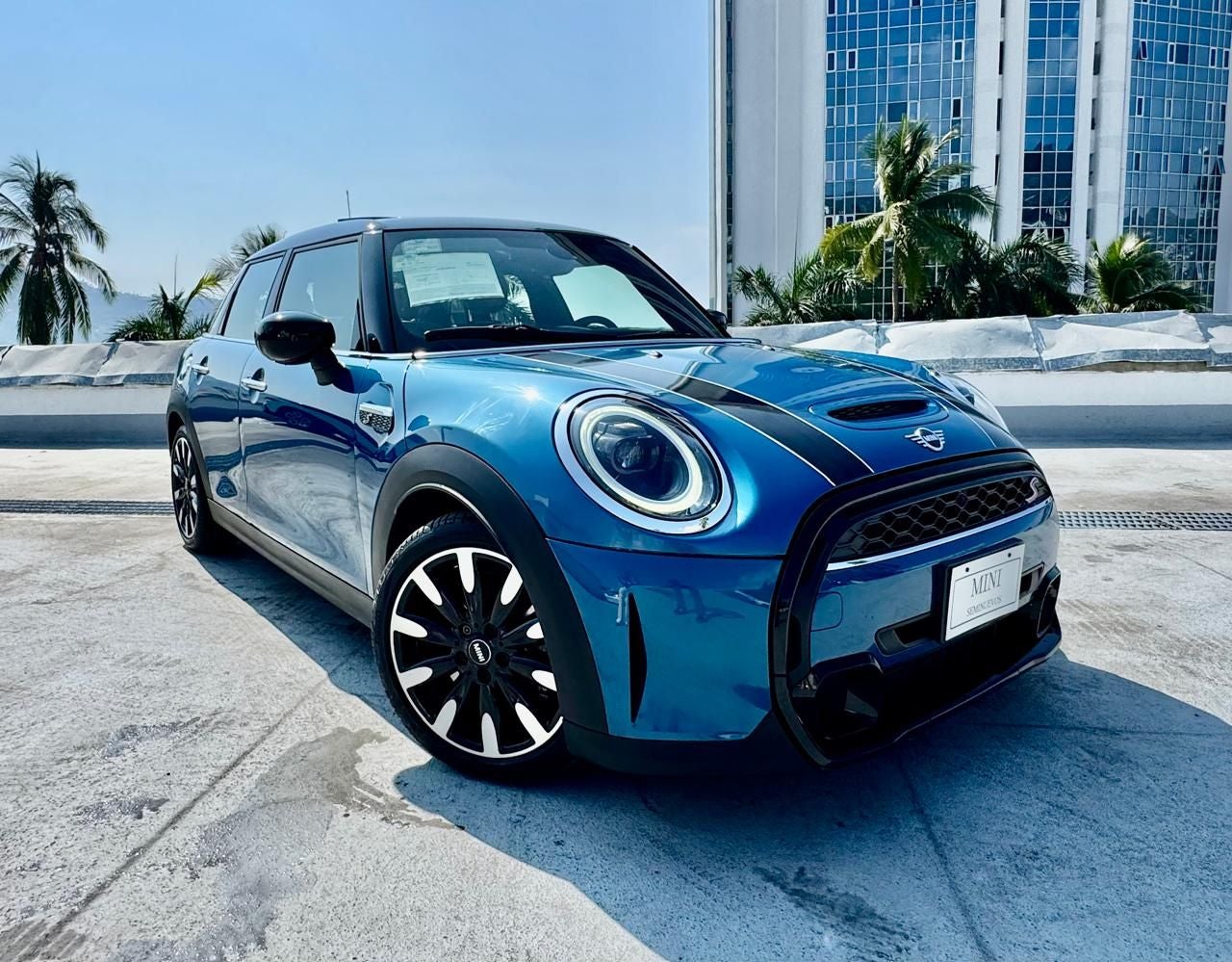 2023 MINI Cooper S Classic 5 Puertas At