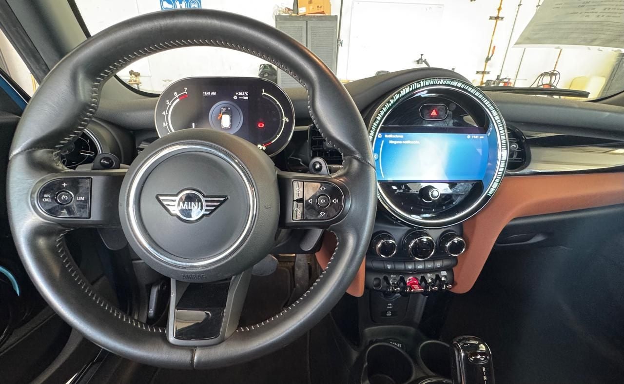 2023 MINI Cooper S Classic 5 Puertas At