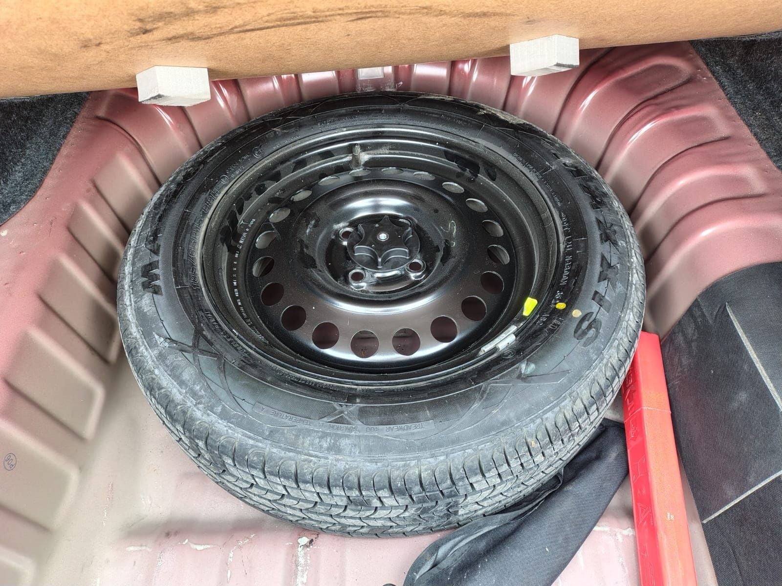 2024 Nissan V-Drive 1.6 A/C Mt