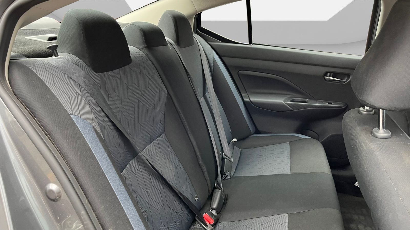 2025 Nissan Versa 1.6 Advance At