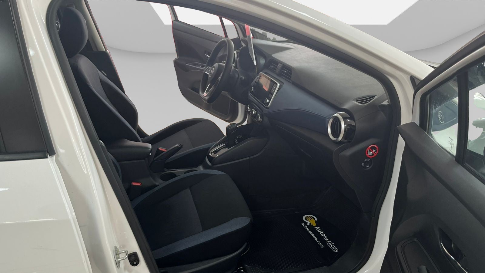2025 Nissan Versa 1.6 Advance At