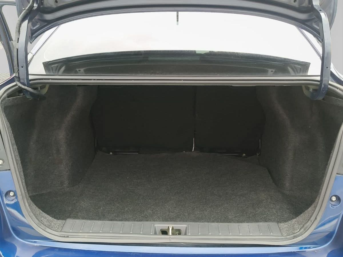 2025 Nissan Versa 1.6 Advance At