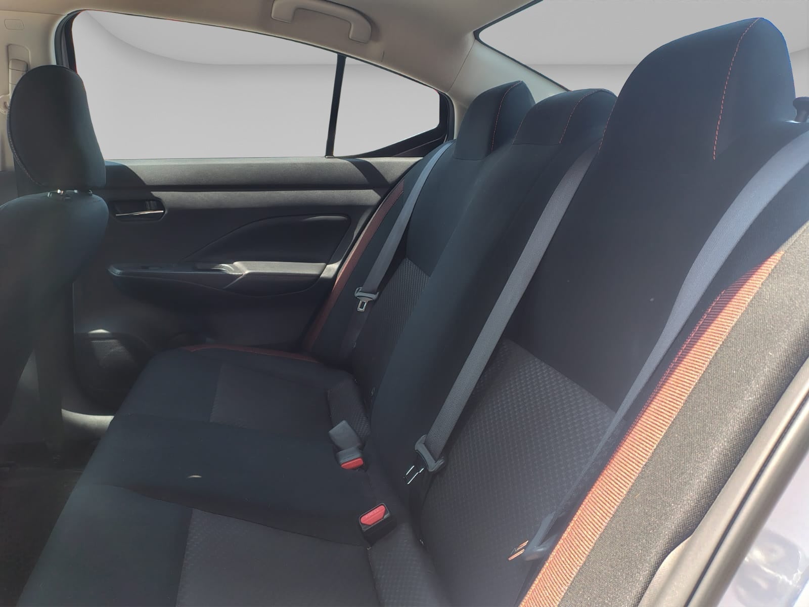 2024 Nissan Versa 1.6 SR At