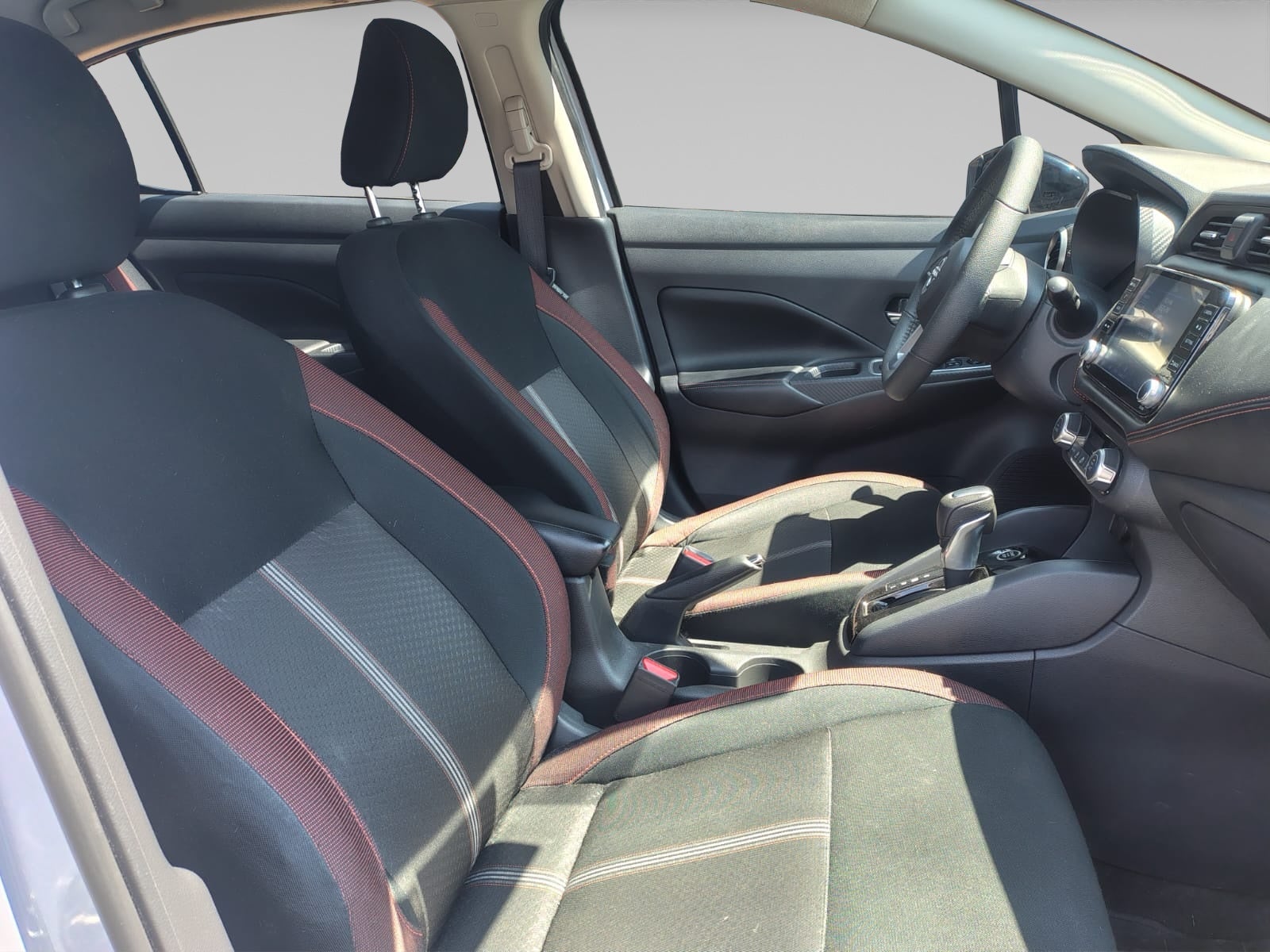 2024 Nissan Versa 1.6 SR At