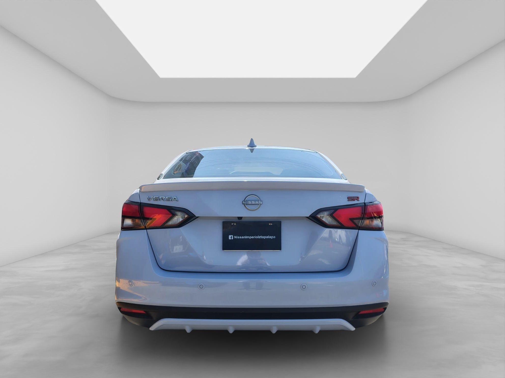 2024 Nissan Versa 1.6 SR At