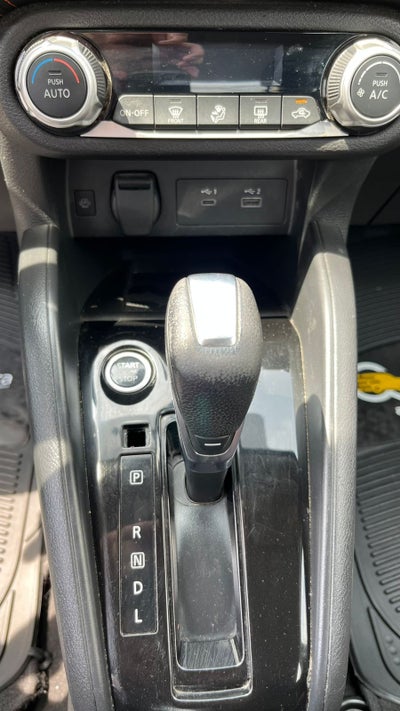 2023 Nissan Versa 1.6 Sr At