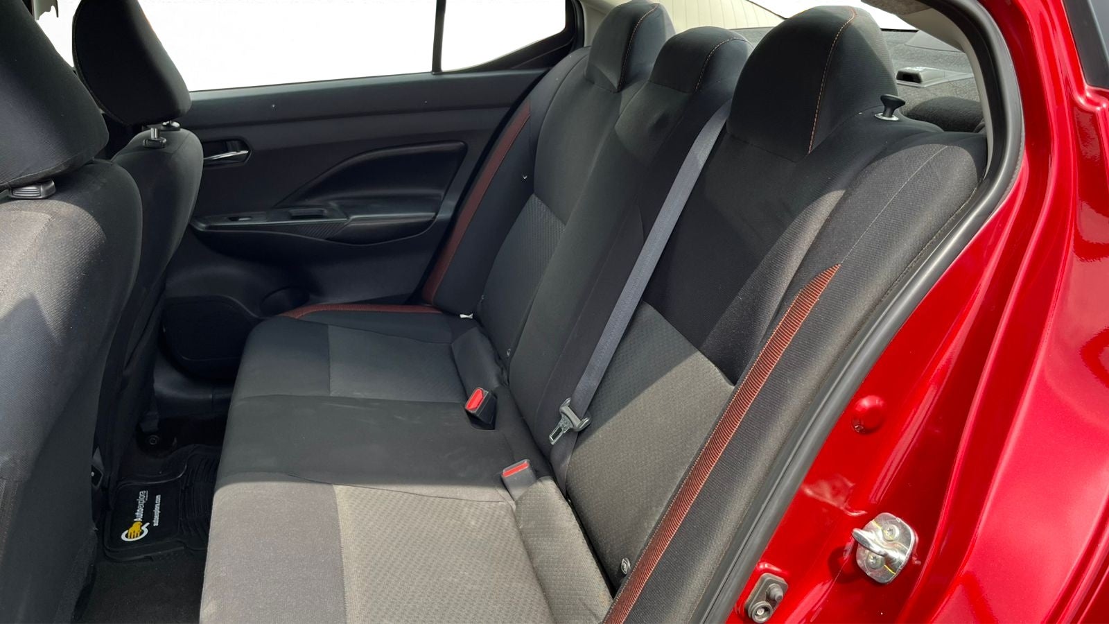 2023 Nissan Versa 1.6 Sr At