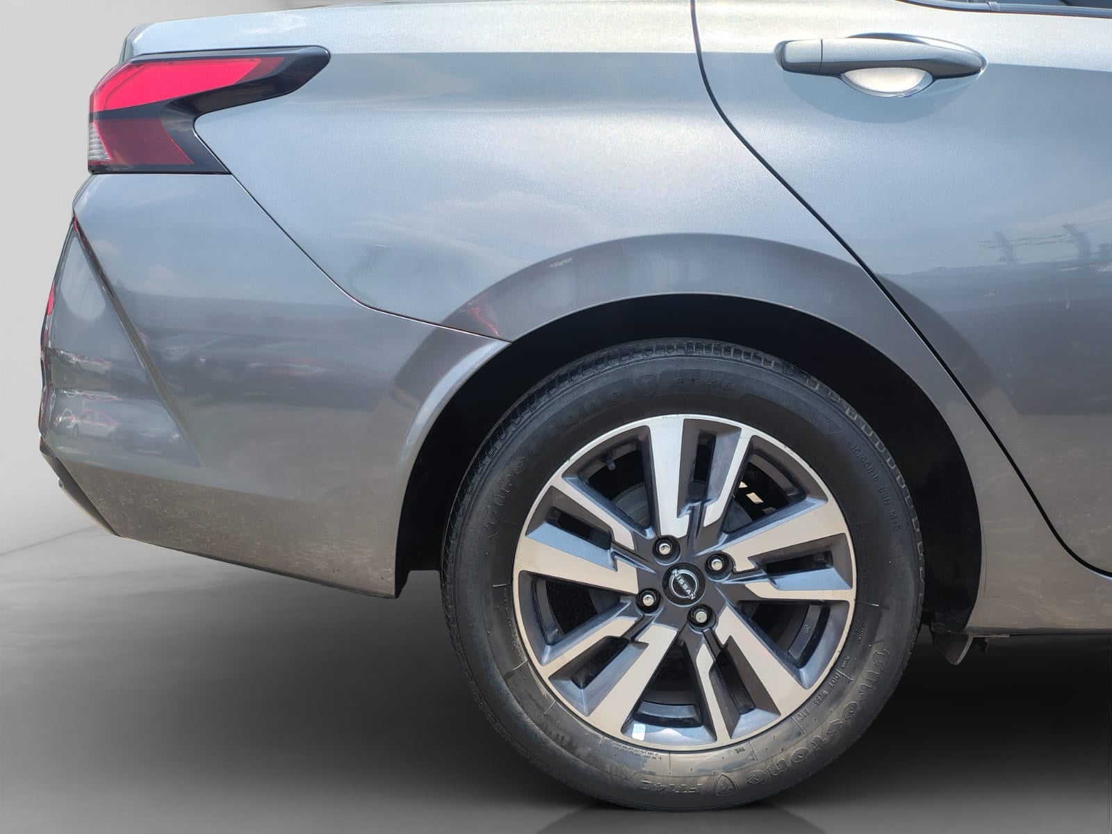 2023 Nissan Versa 1.6 Advance At