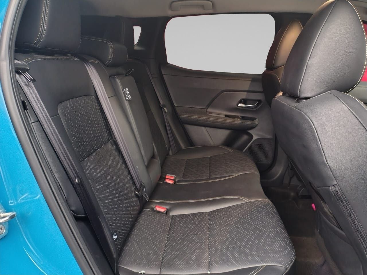 2025 Nissan Kicks 2.0 Exclusive At