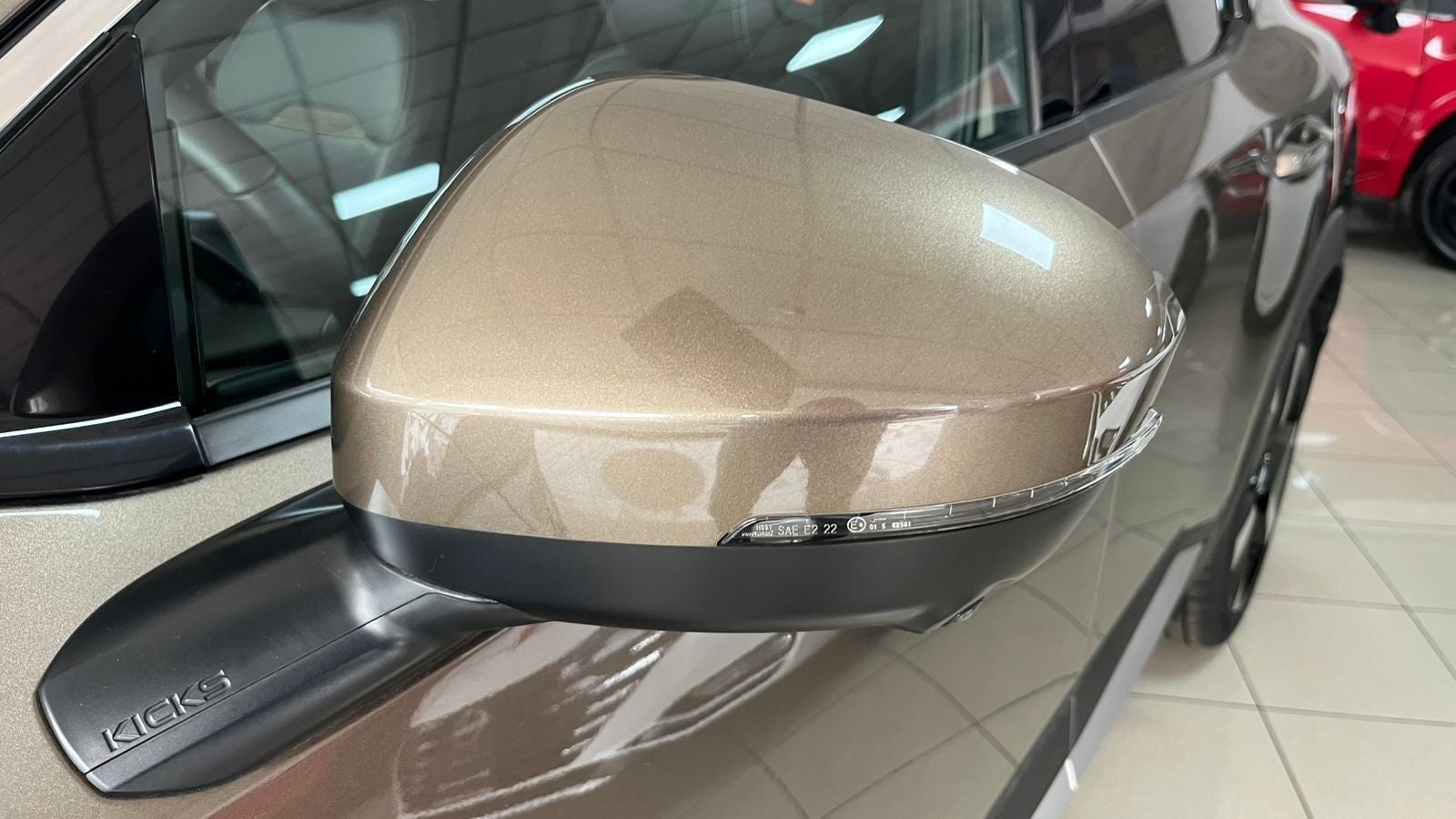 2025 Nissan Kicks 2.0 Platinum At