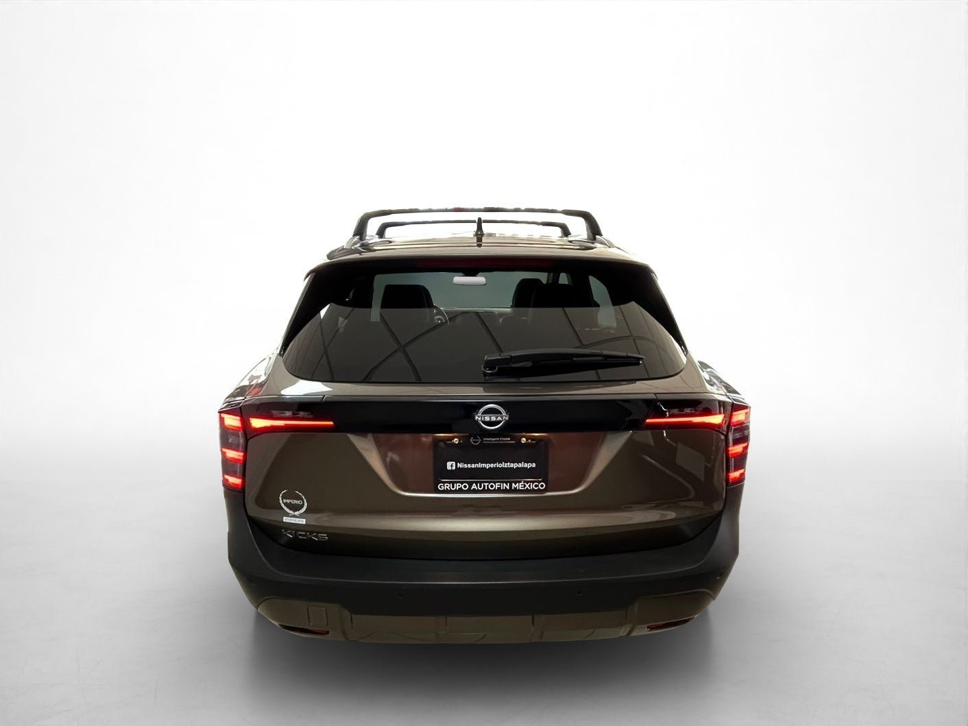 2025 Nissan Kicks 2.0 Platinum At
