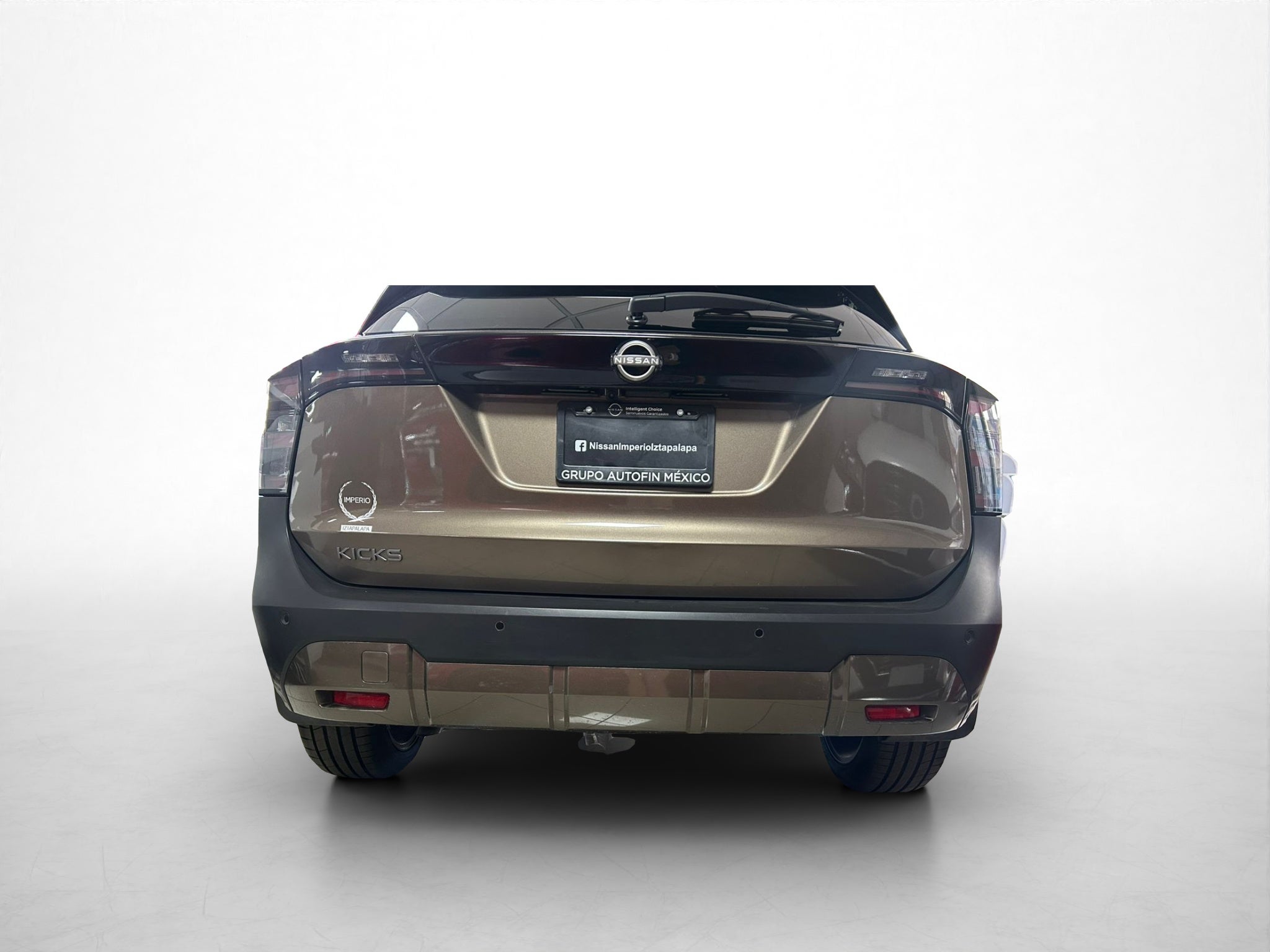 2025 Nissan Kicks 2.0 Platinum At