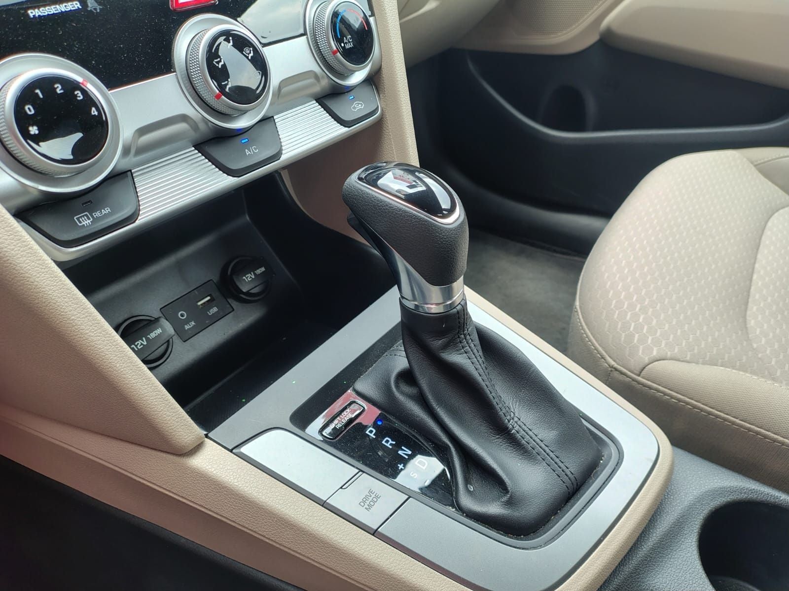 2020 Hyundai Elantra 2.0 Gls At