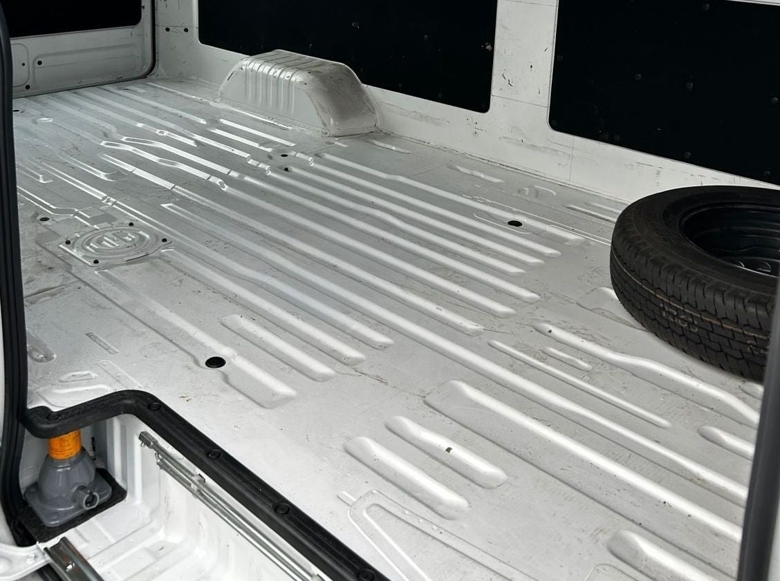 2025 Nissan Urvan 2.5 Panel Amplia AA Mt