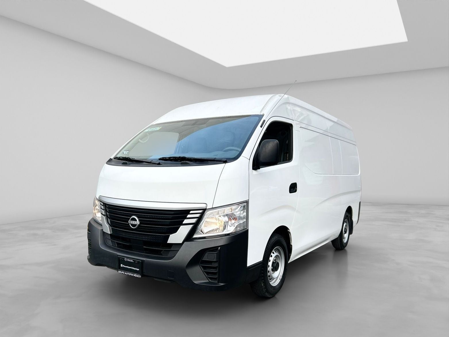 2025 Nissan Urvan 2.5 Panel Amplia AA Mt
