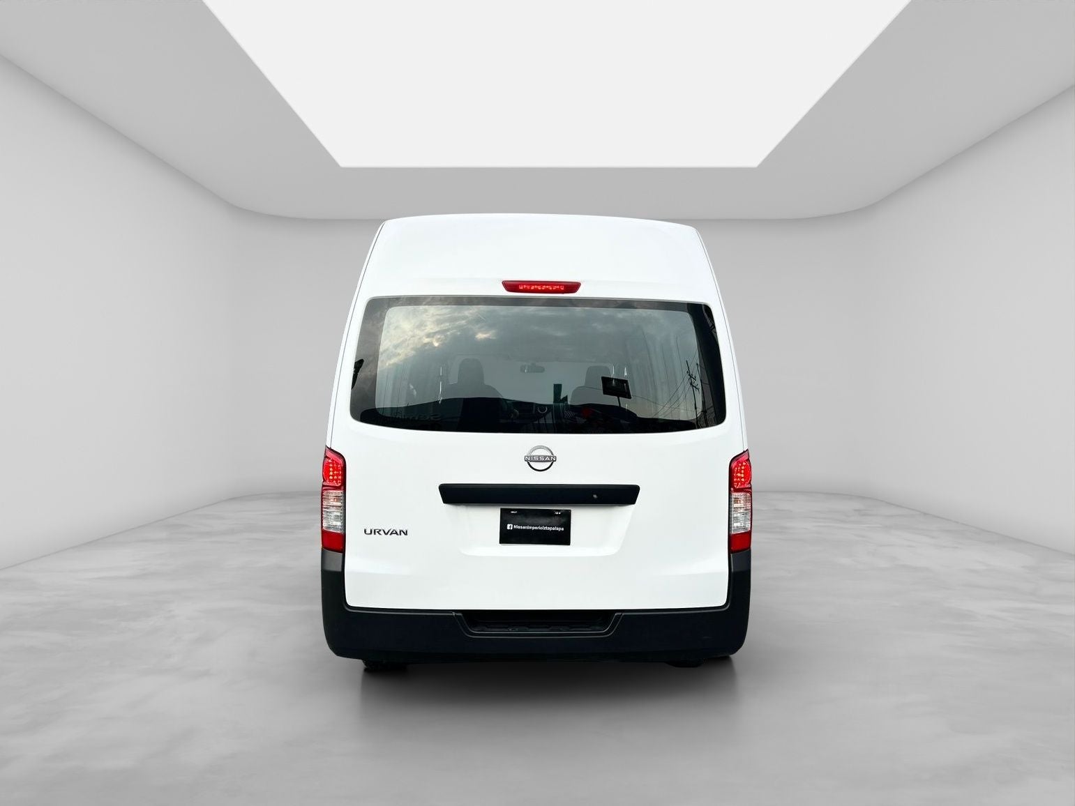 2025 Nissan Urvan 2.5 Panel Amplia AA Mt