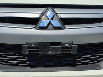 2023 Mitsubishi L200 2.4 Glx Cabina Doble 4x4 Diesel Mt