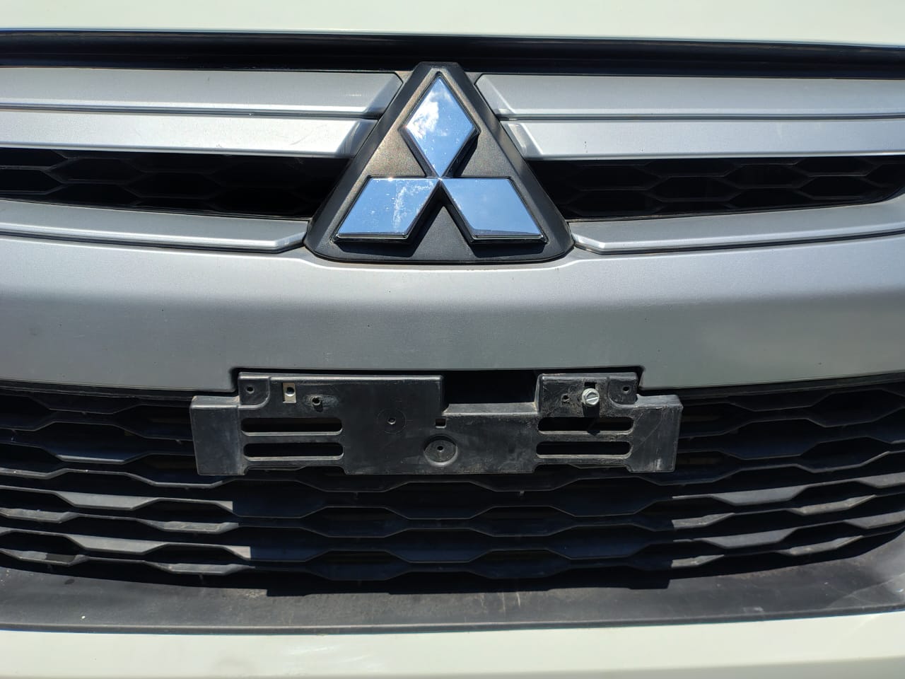 2023 Mitsubishi L200 2.4 Glx Cabina Doble 4x4 Diesel Mt