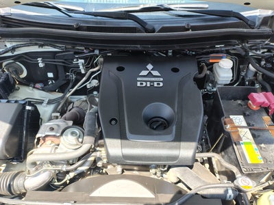 2023 Mitsubishi L200 2.4 Glx Cabina Doble 4x4 Diesel Mt