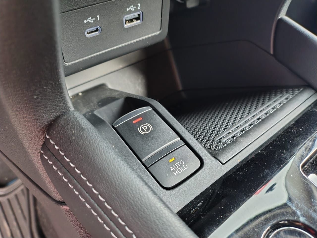2025 Nissan Kicks E-Power Platinum At