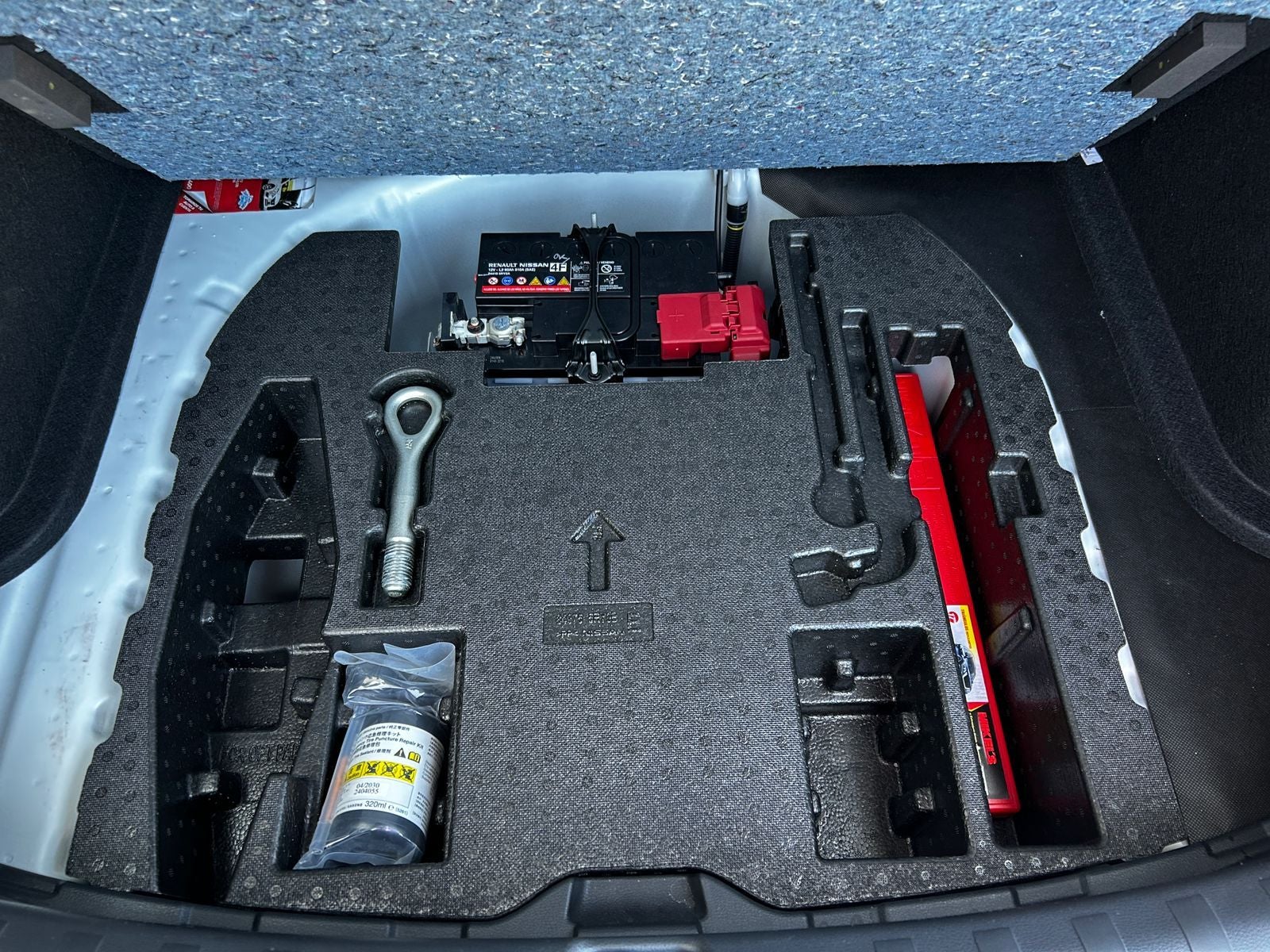 2025 Nissan Kicks E-Power Platinum At