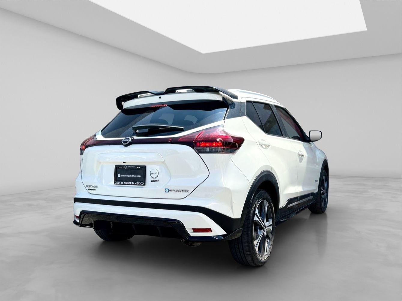 2025 Nissan Kicks E-Power Platinum At