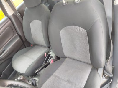 2020 Nissan V-Drive 1.6 A/C Mt