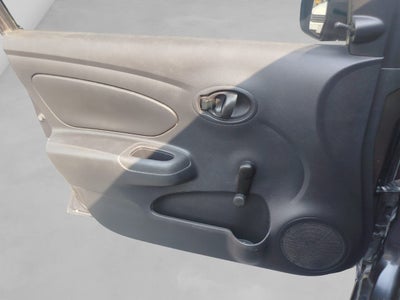 2020 Nissan V-Drive 1.6 A/C Mt