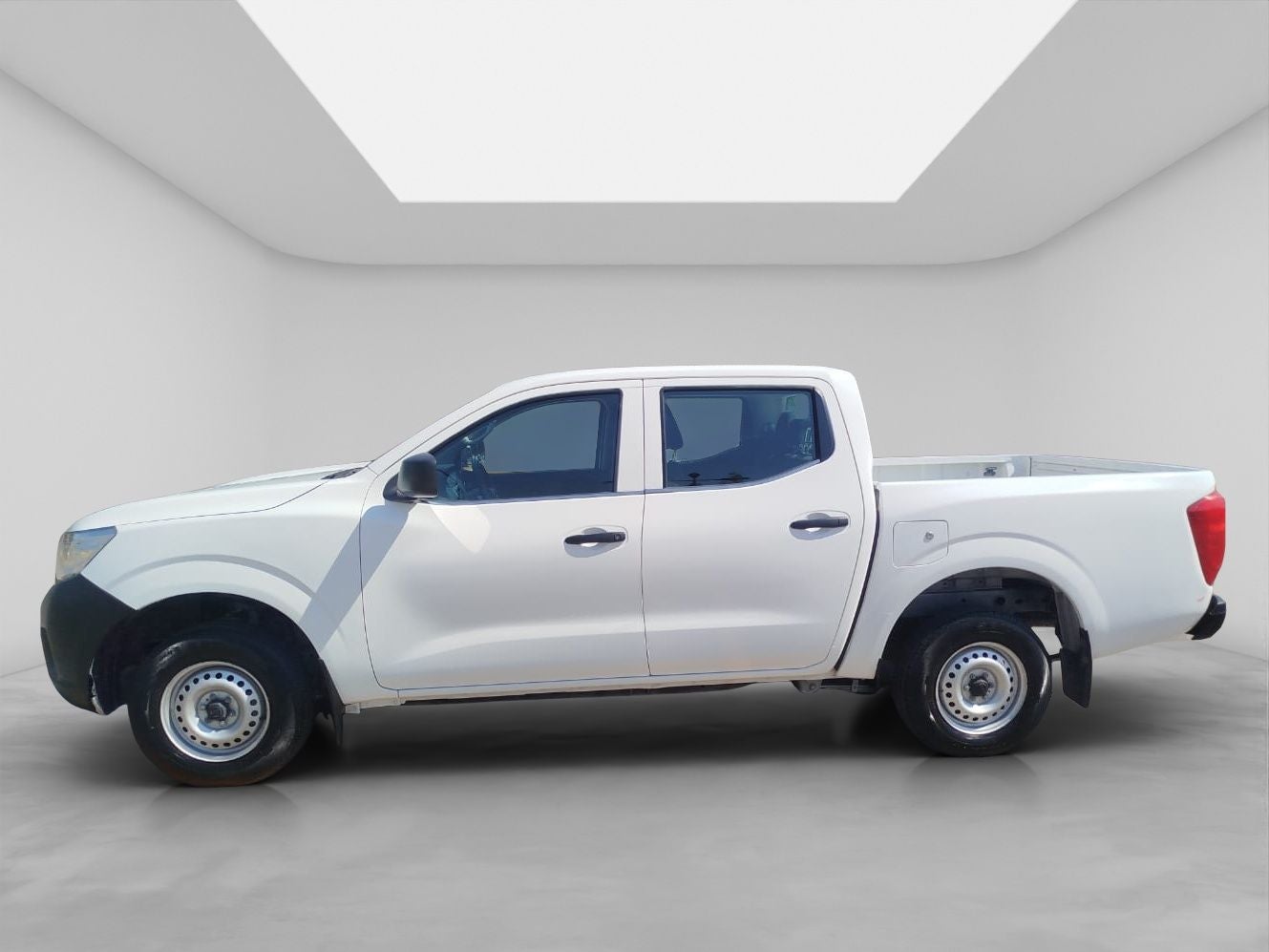 2020 Nissan NP300 Doble Cabina 2.5 SE Paq Seguridad Mt