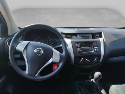 2020 Nissan NP300 Doble Cabina 2.5 SE Paq Seguridad Mt