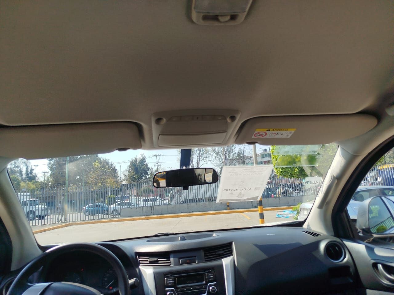 2020 Nissan NP300 Doble Cabina 2.5 SE Paq Seguridad Mt