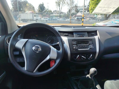 2020 Nissan NP300 Doble Cabina 2.5 SE Paq Seguridad Mt