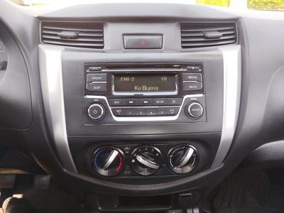 2020 Nissan NP300 Doble Cabina 2.5 SE Paq Seguridad Mt