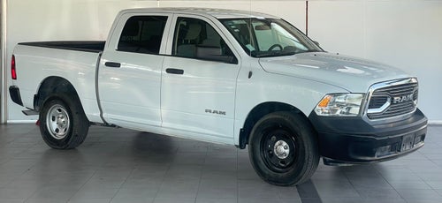 2022 RAM 1500 SLT Trabajo Crew Cab