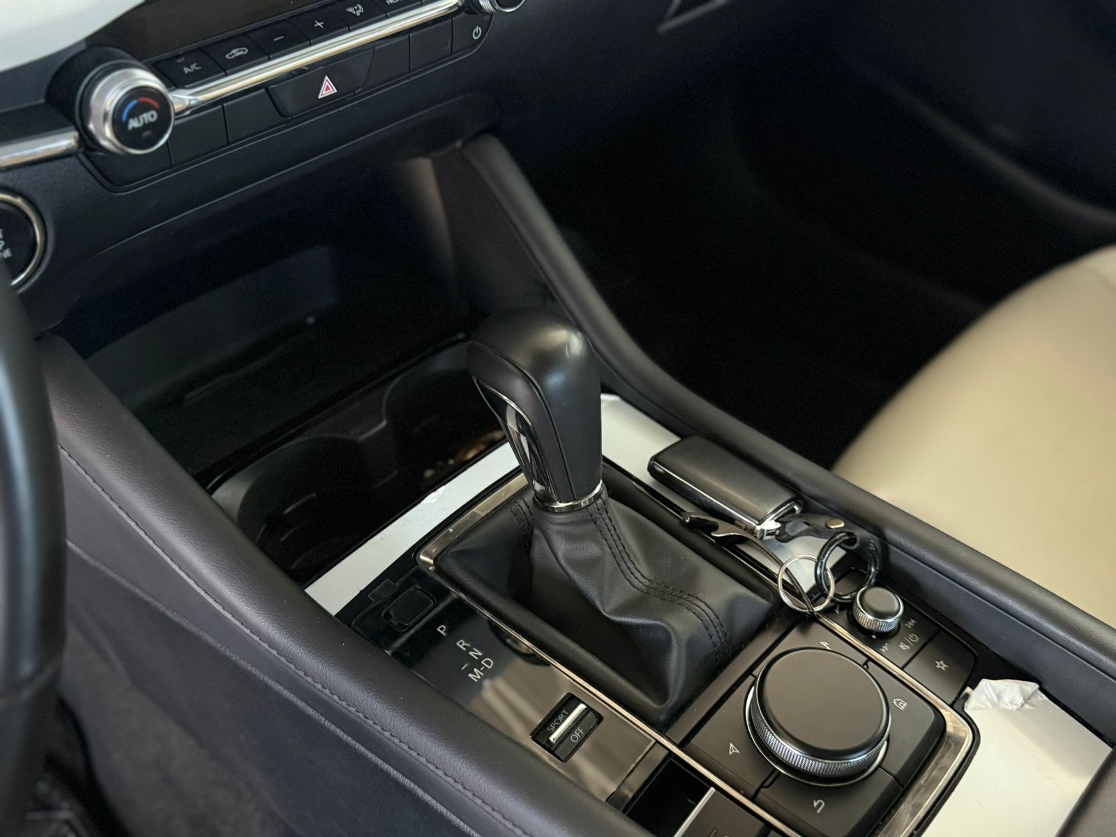 2025 Mazda Mazda 3 2.5 Signature Sedan At