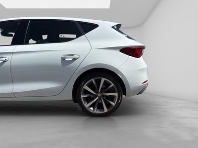 2022 Seat Leon 1.4 Style L4 150 HP At