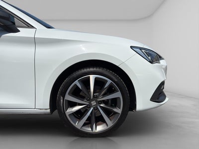 2022 Seat Leon 1.4 Style L4 150 HP At
