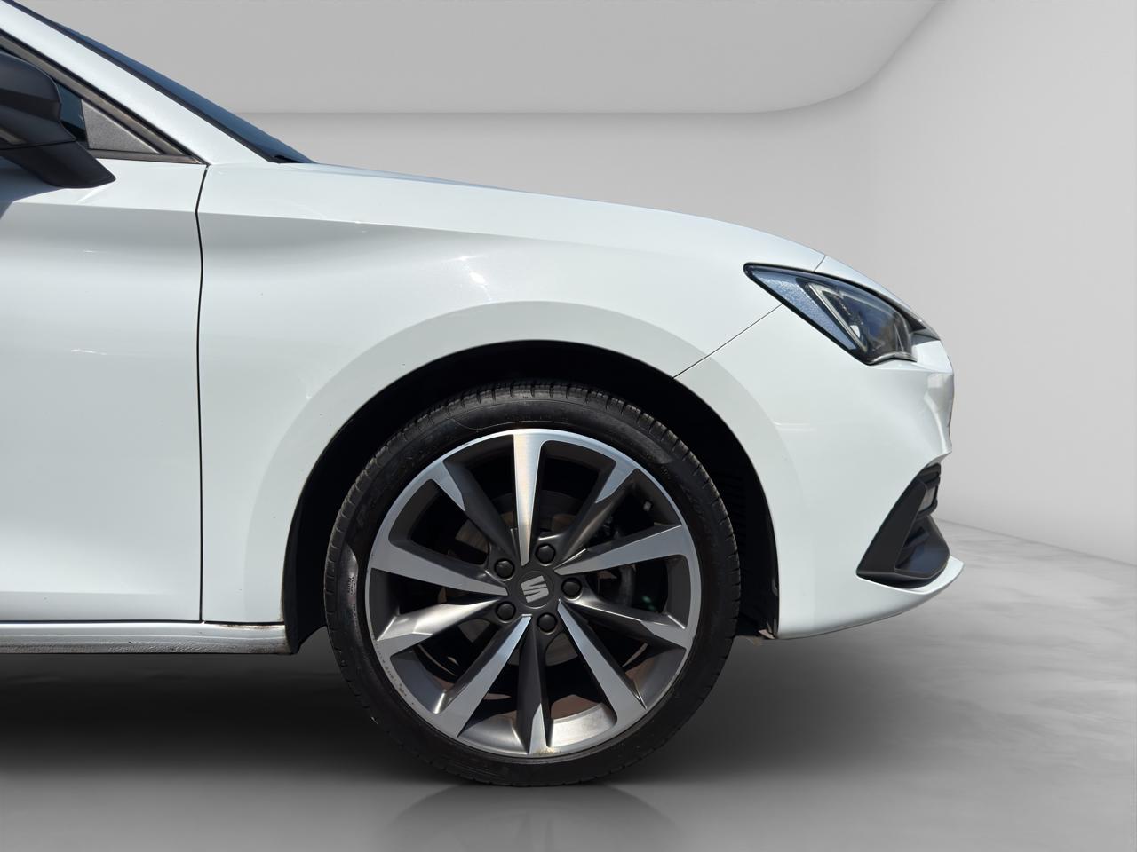 2022 Seat Leon 1.4 Style L4 150 HP At