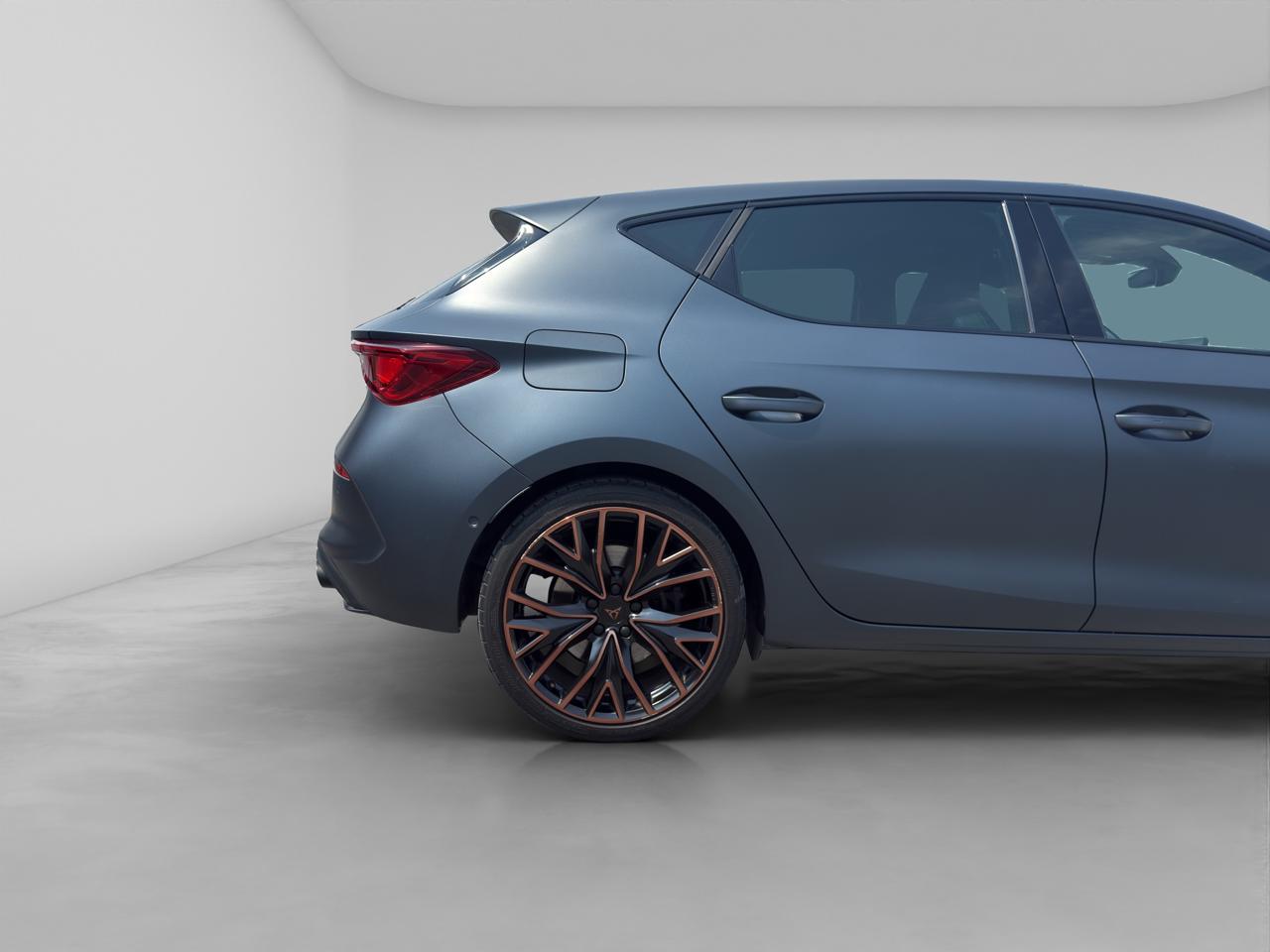 2023 Seat Leon cupra 300hp