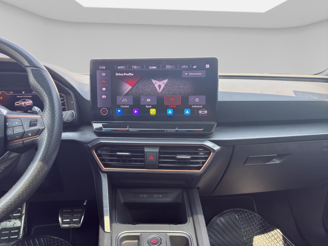 2023 Seat Leon cupra 300hp