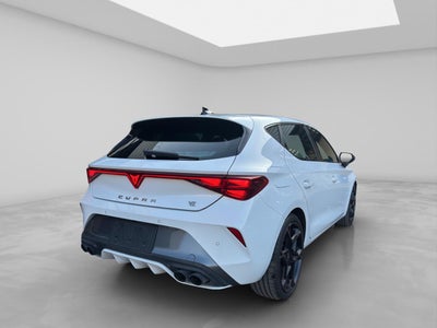 2025 Seat Leon cupra 300hp