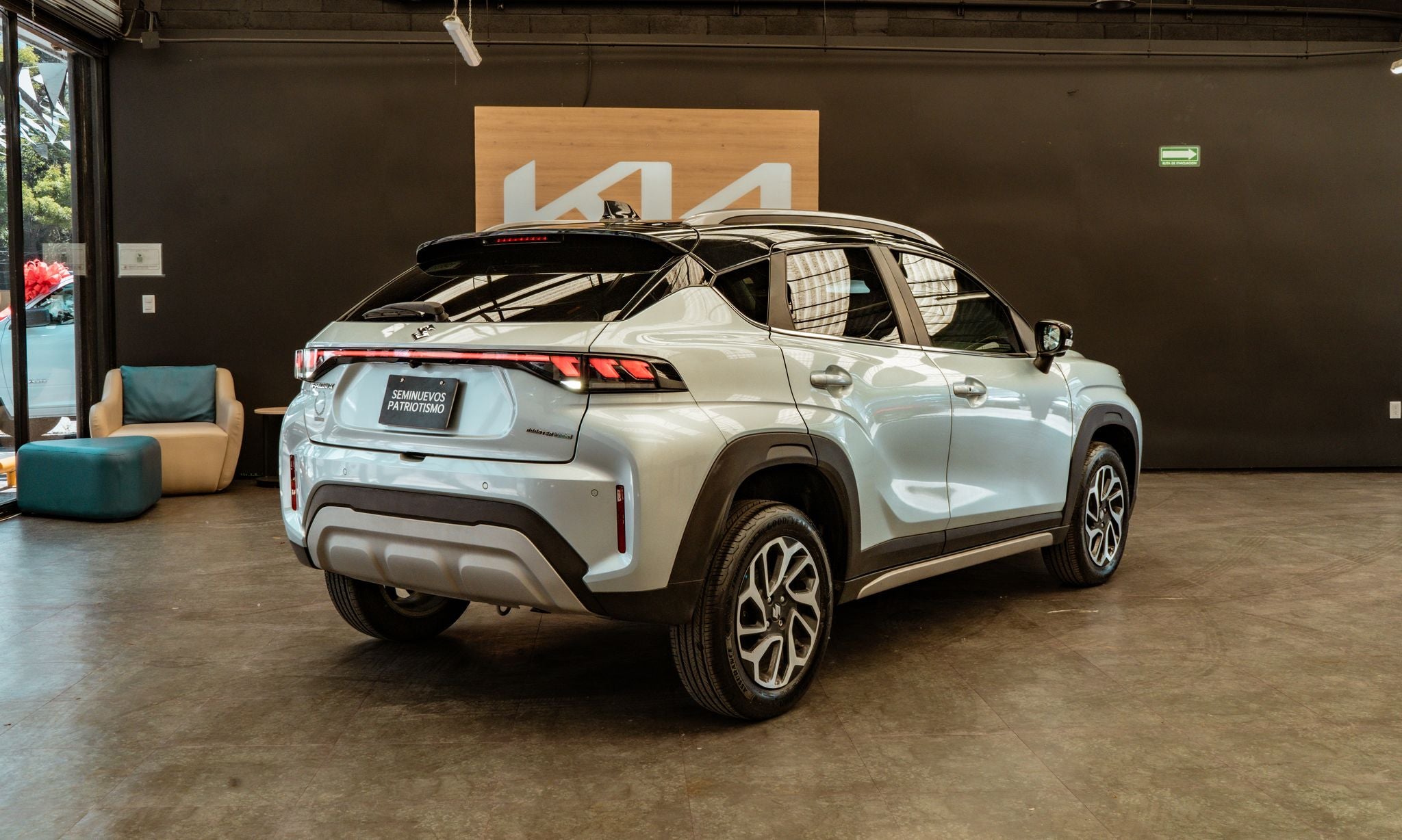 2025 Suzuki Fronx 1.5 Boostergreen Glx At